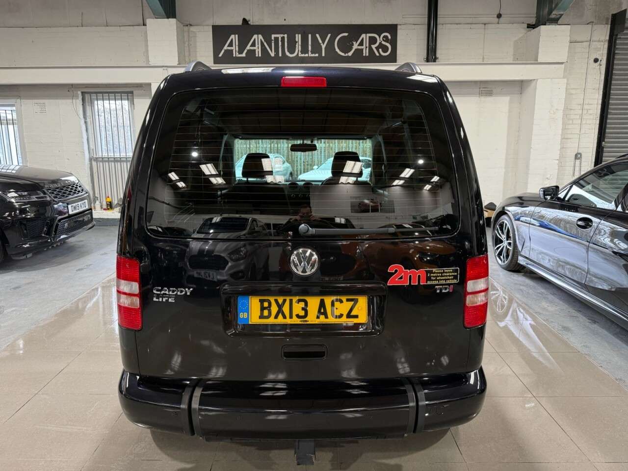 A 2013 VOLKSWAGEN CADDY LIFE 1.6 TDI CR MPV 5dr Diesel DSG Euro 5 (102 ps) A 2013 VOLKSWAGEN CADDY LIFE 1.6 TDI CR MPV 5dr Diesel DSG Euro 5 (102 ps)