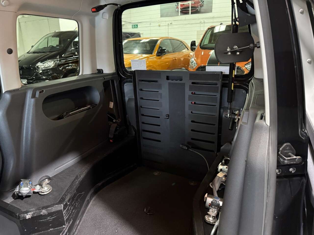 2013 VOLKSWAGEN CADDY LIFE 2013 VOLKSWAGEN CADDY LIFE