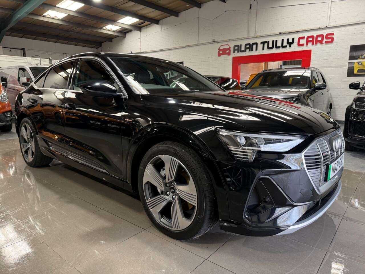 A 2021 AUDI E-TRON 55 S line Sportback 5dr Electric Auto quattro 95kWh (408 ps) A 2021 AUDI E-TRON 55 S line Sportback 5dr Electric Auto quattro 95kWh (408 ps)