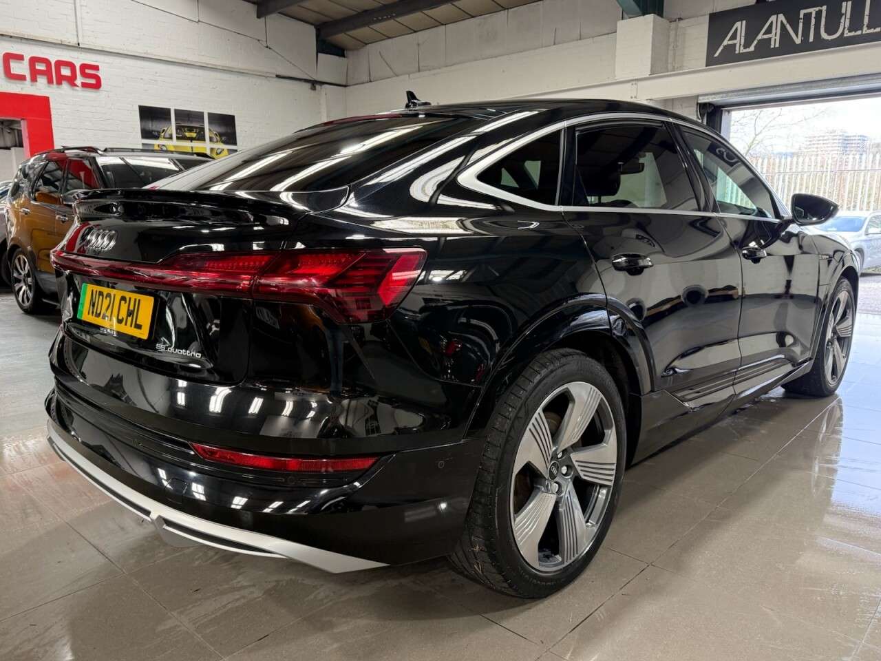 2021 AUDI E-TRON 2021 AUDI E-TRON