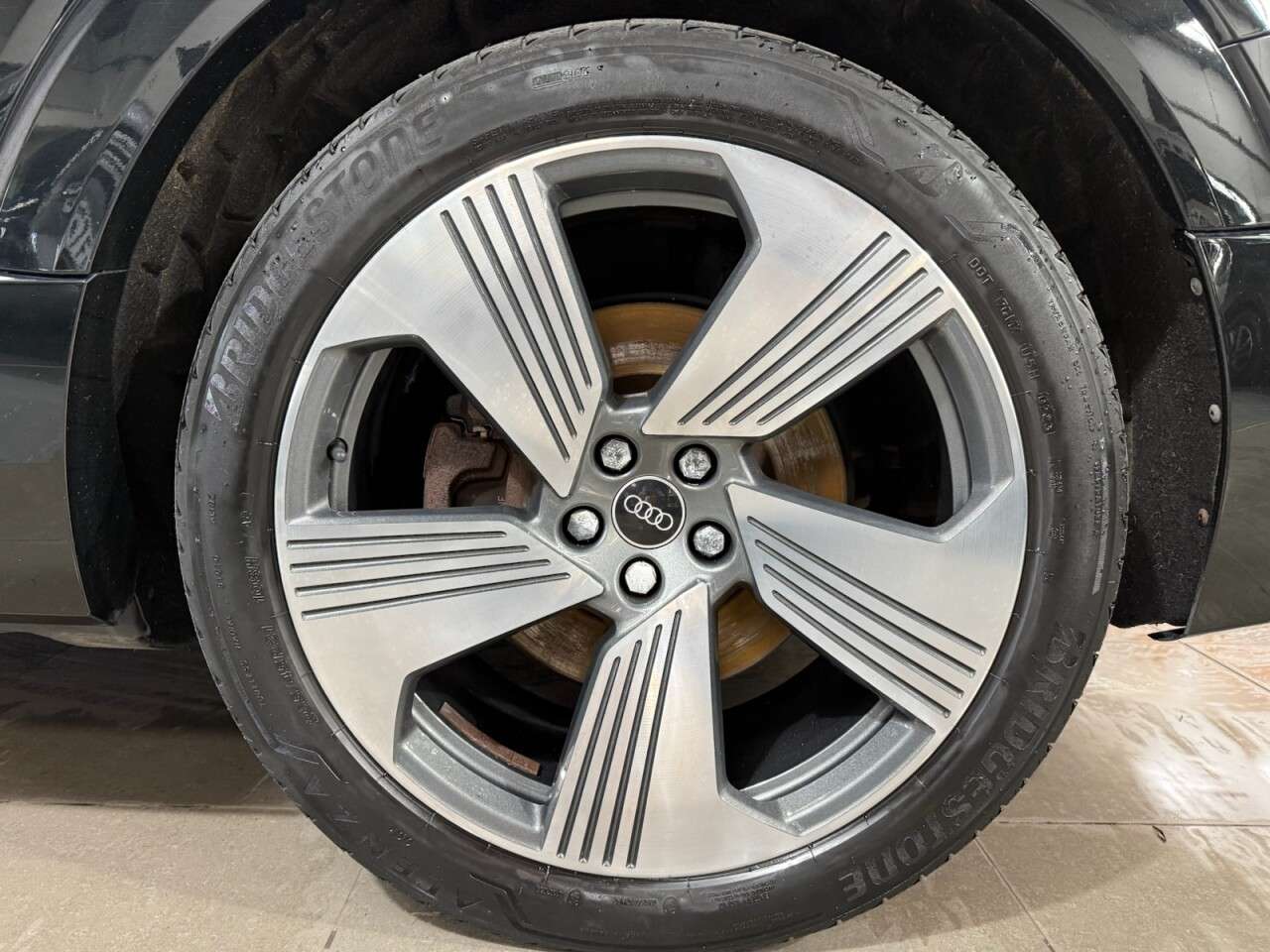 2021 AUDI E-TRON 2021 AUDI E-TRON