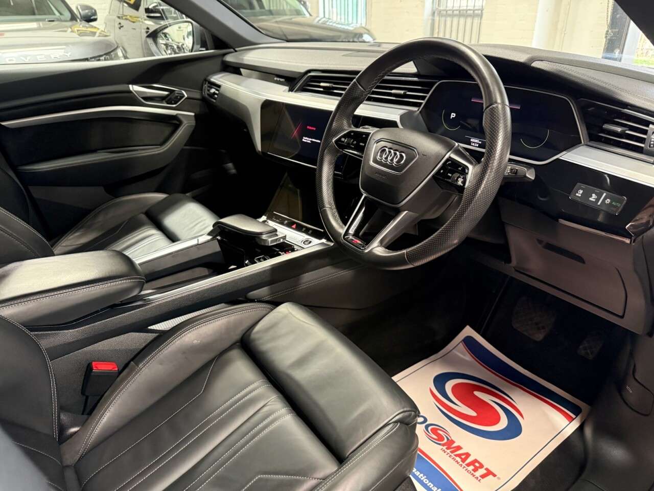 2021 AUDI E-TRON 2021 AUDI E-TRON