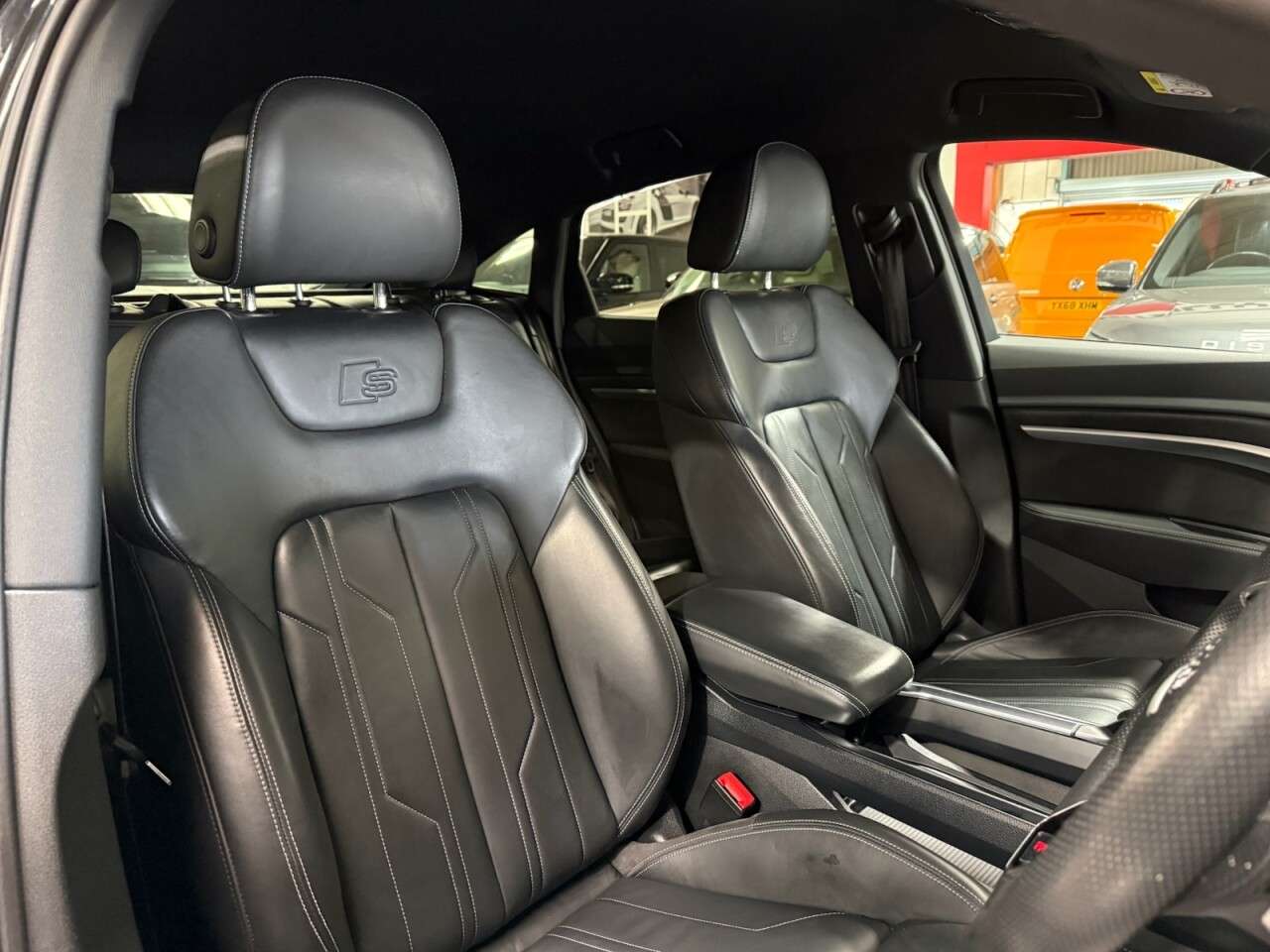 2021 AUDI E-TRON 2021 AUDI E-TRON