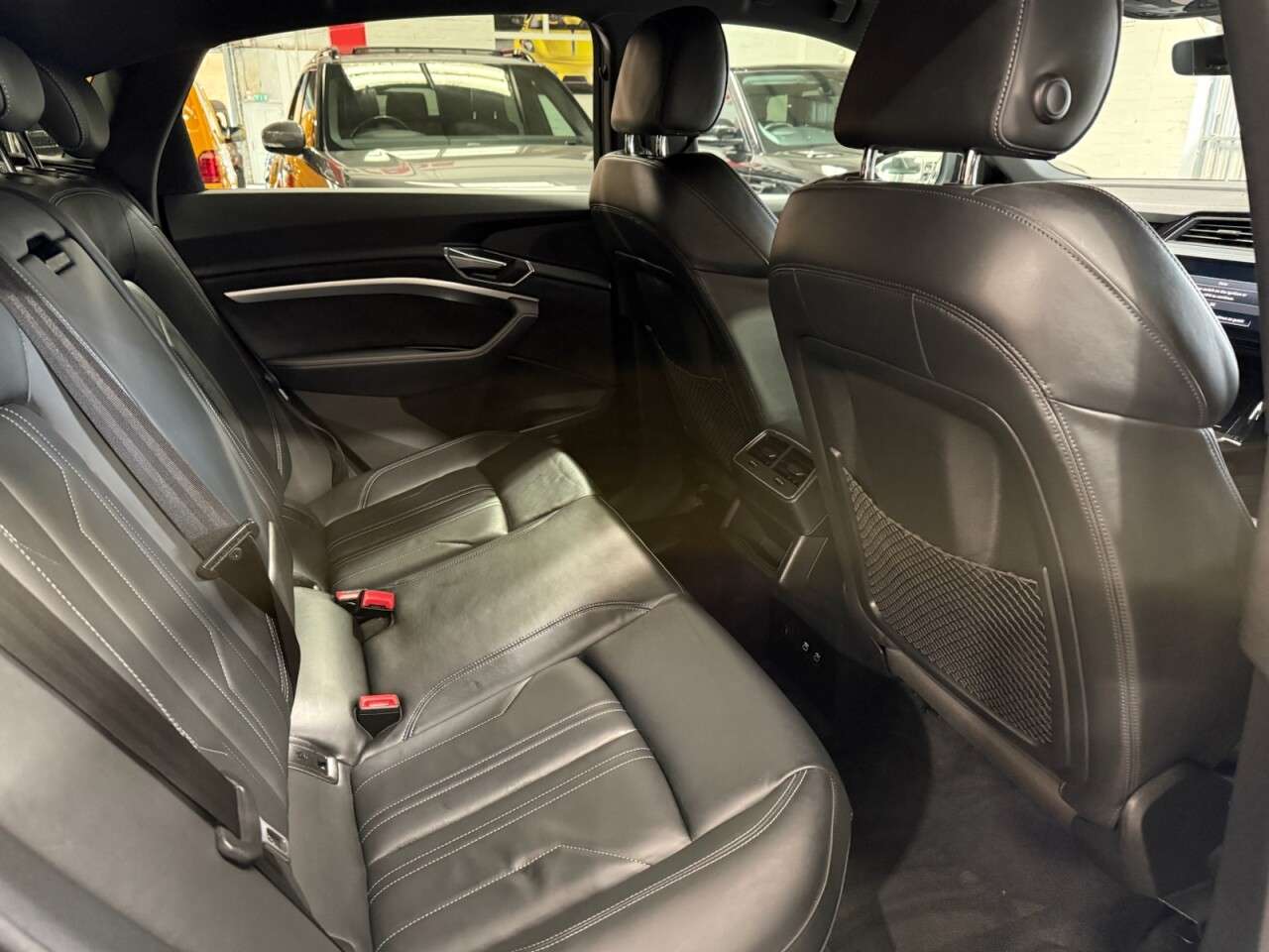 2021 AUDI E-TRON 2021 AUDI E-TRON