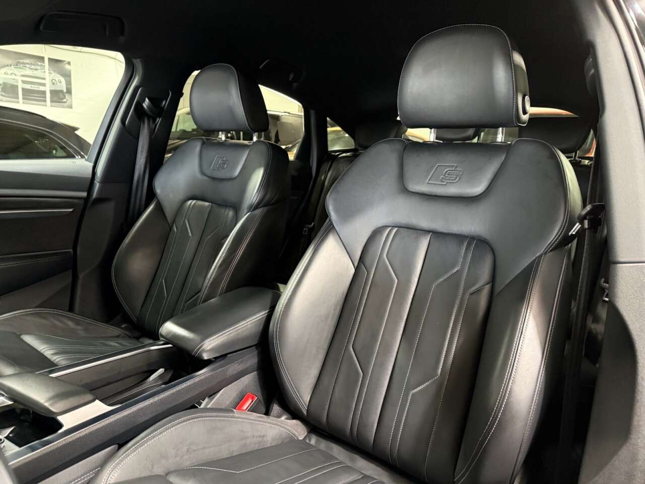 2021 AUDI E-TRON 2021 AUDI E-TRON