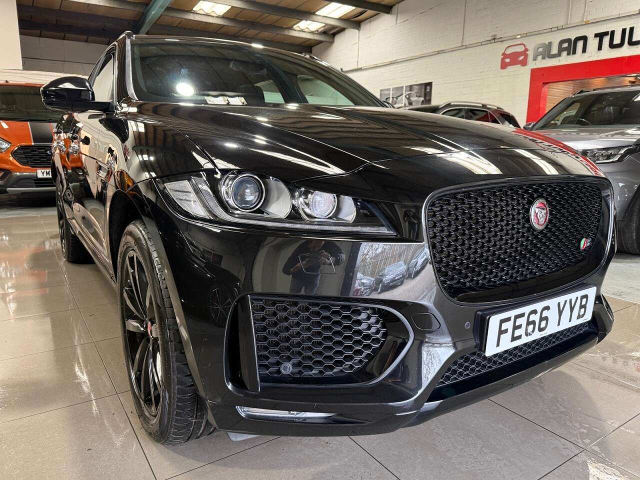 2016 JAGUAR F-PACE 2016 JAGUAR F-PACE