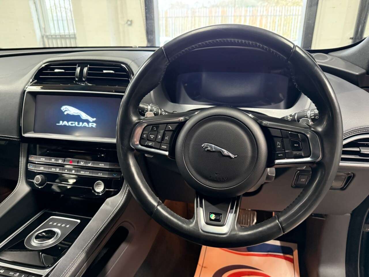 2016 JAGUAR F-PACE 2016 JAGUAR F-PACE