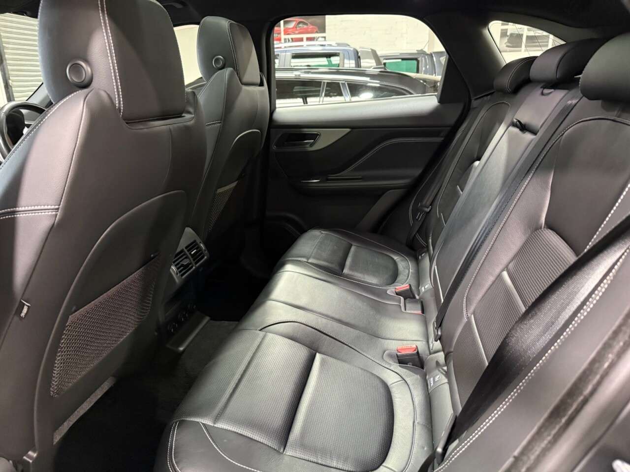 2016 JAGUAR F-PACE 2016 JAGUAR F-PACE