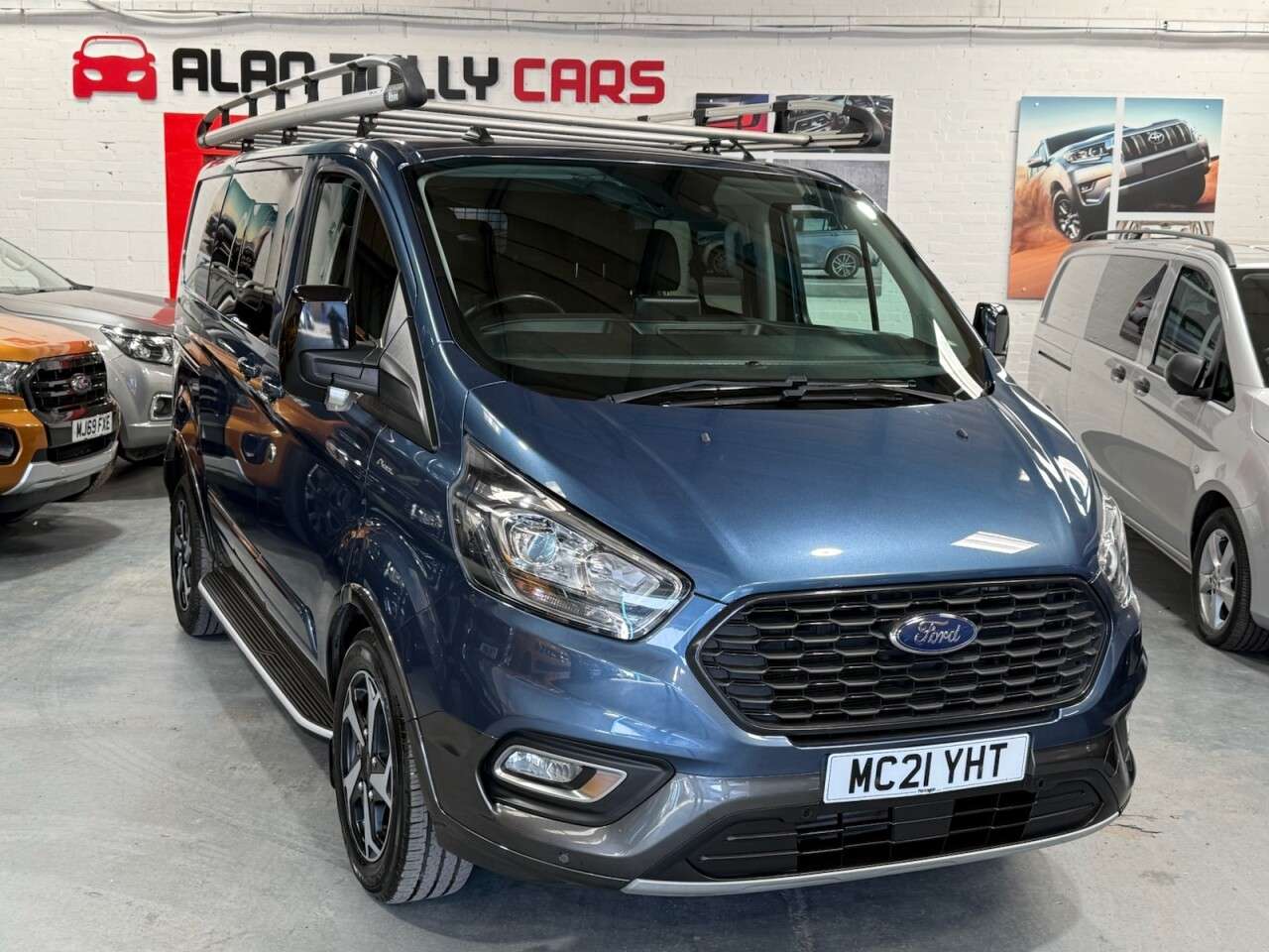 A 2021 FORD TRANSIT CUSTOM 2.0 320 EcoBlue Active Crew Van Double Cab 5dr Diesel Auto L1 H1 Euro 6 (s/ A 2021 FORD TRANSIT CUSTOM 2.0 320 EcoBlue Active Crew Van Double Cab 5dr Diesel Auto L1 H1 Euro 6 (s/