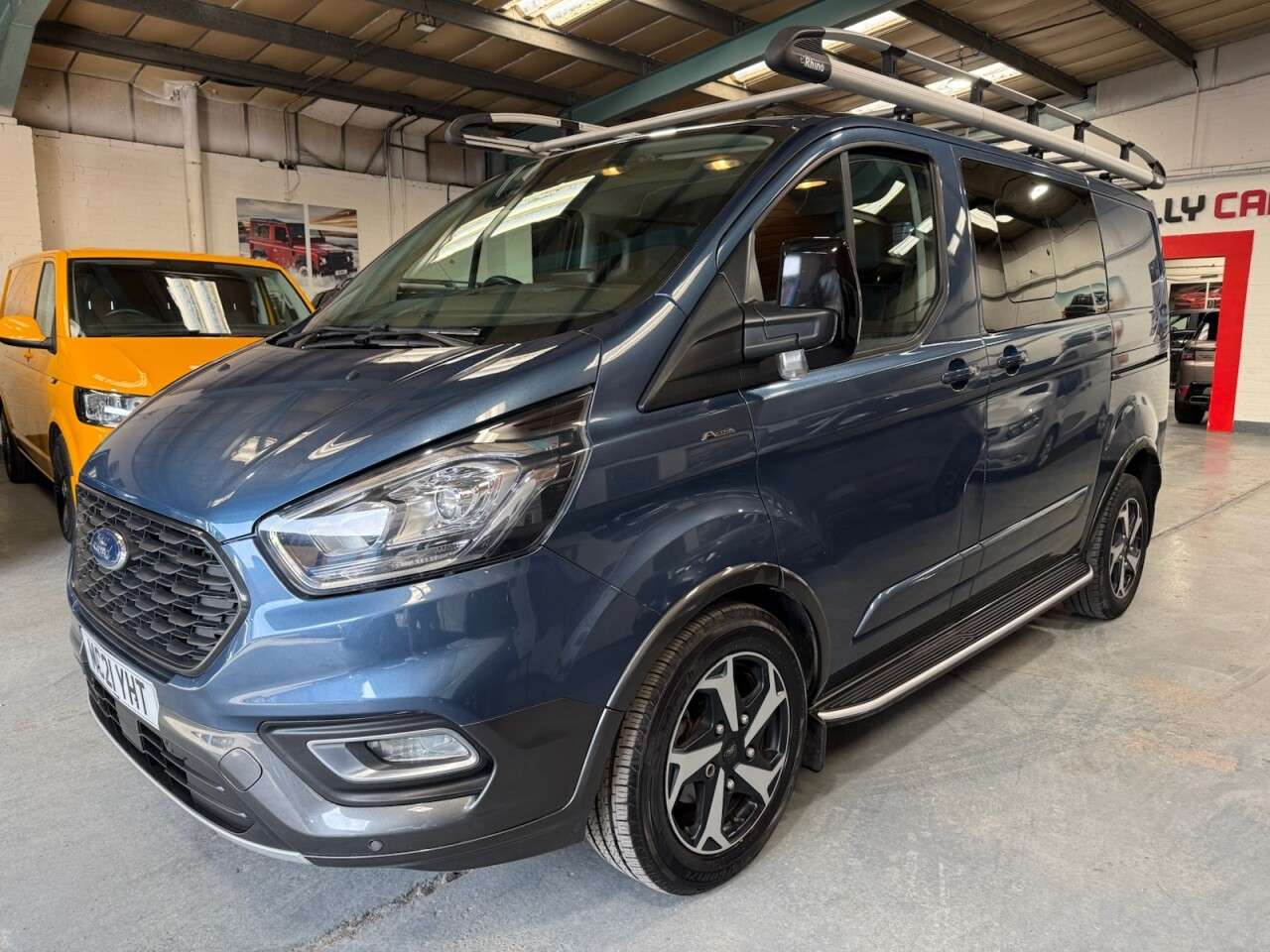 A 2021 FORD TRANSIT CUSTOM 2.0 320 EcoBlue Active Crew Van Double Cab 5dr Diesel Auto L1 H1 Euro 6 (s/ A 2021 FORD TRANSIT CUSTOM 2.0 320 EcoBlue Active Crew Van Double Cab 5dr Diesel Auto L1 H1 Euro 6 (s/