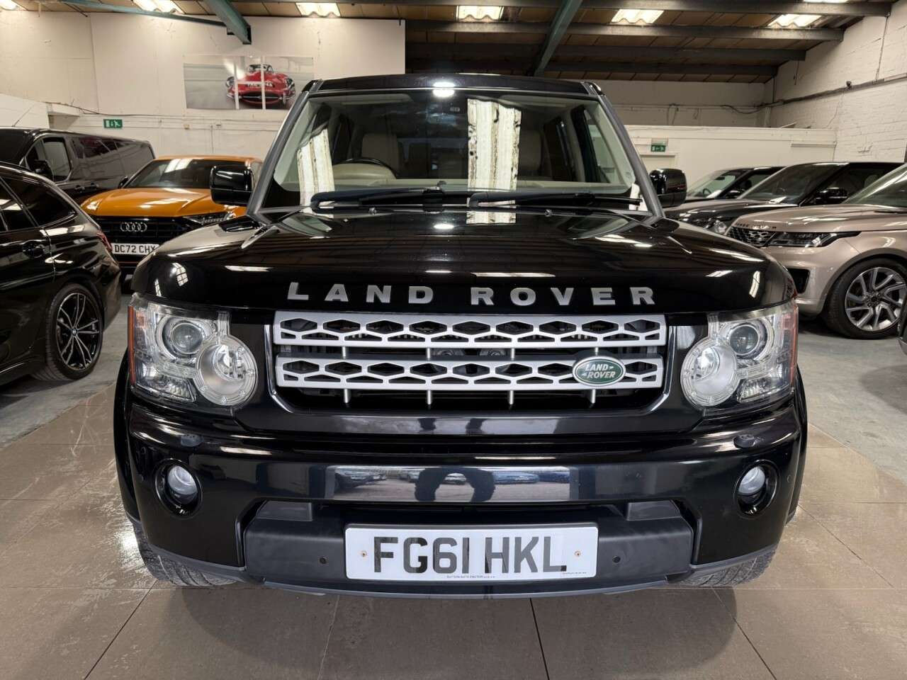 A 2011 LAND ROVER DISCOVERY 4 3.0 SD V6 HSE SUV 5dr Diesel Auto 4WD Euro 5 (255 bhp) A 2011 LAND ROVER DISCOVERY 4 3.0 SD V6 HSE SUV 5dr Diesel Auto 4WD Euro 5 (255 bhp)