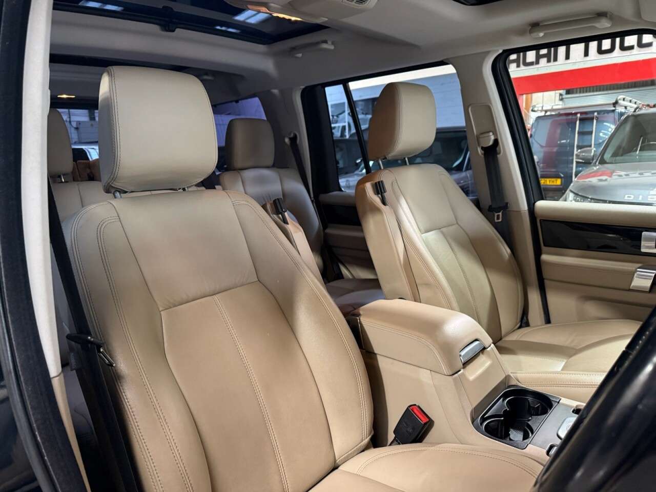 2011 LAND ROVER DISCOVERY 4 2011 LAND ROVER DISCOVERY 4