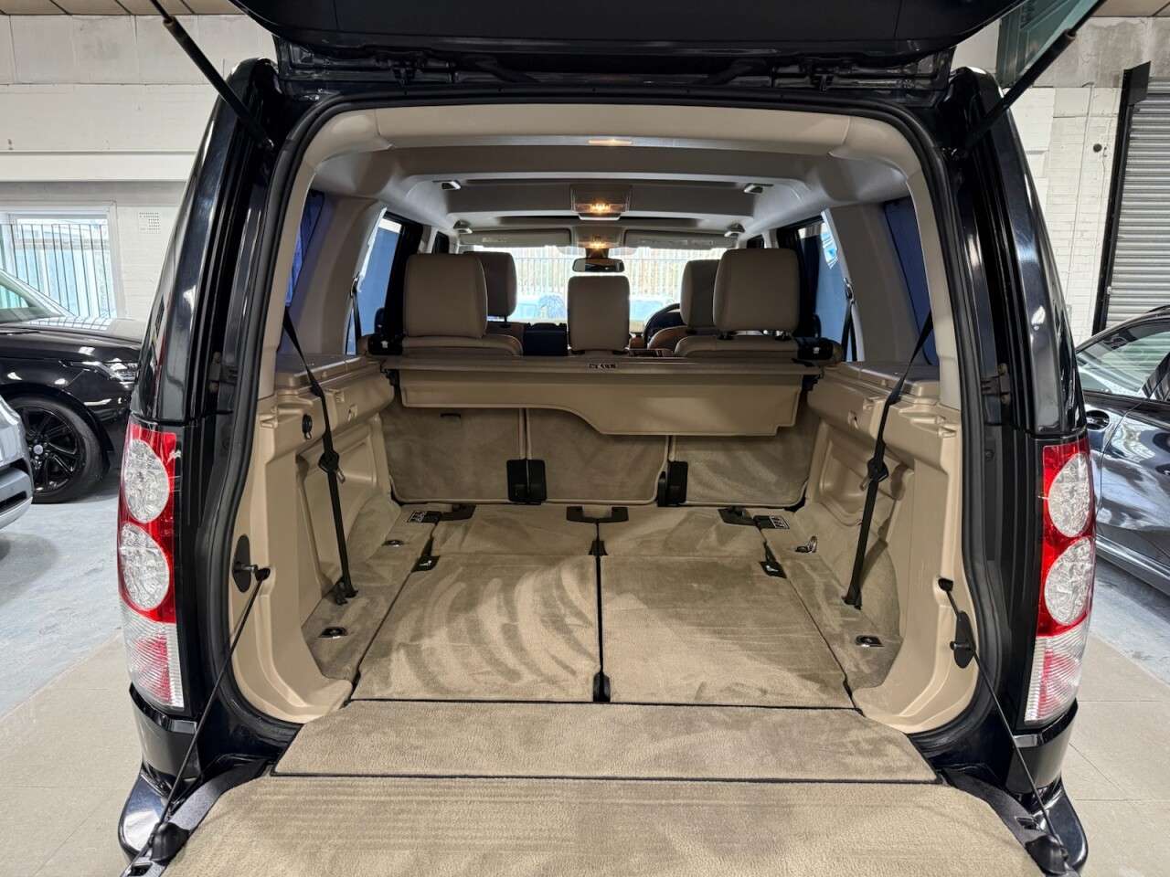 2011 LAND ROVER DISCOVERY 4 2011 LAND ROVER DISCOVERY 4