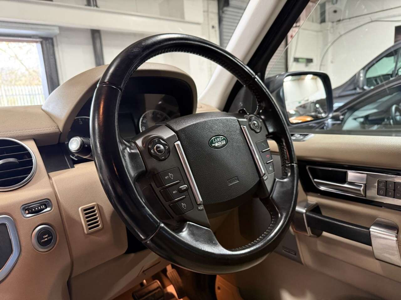 2011 LAND ROVER DISCOVERY 4 2011 LAND ROVER DISCOVERY 4