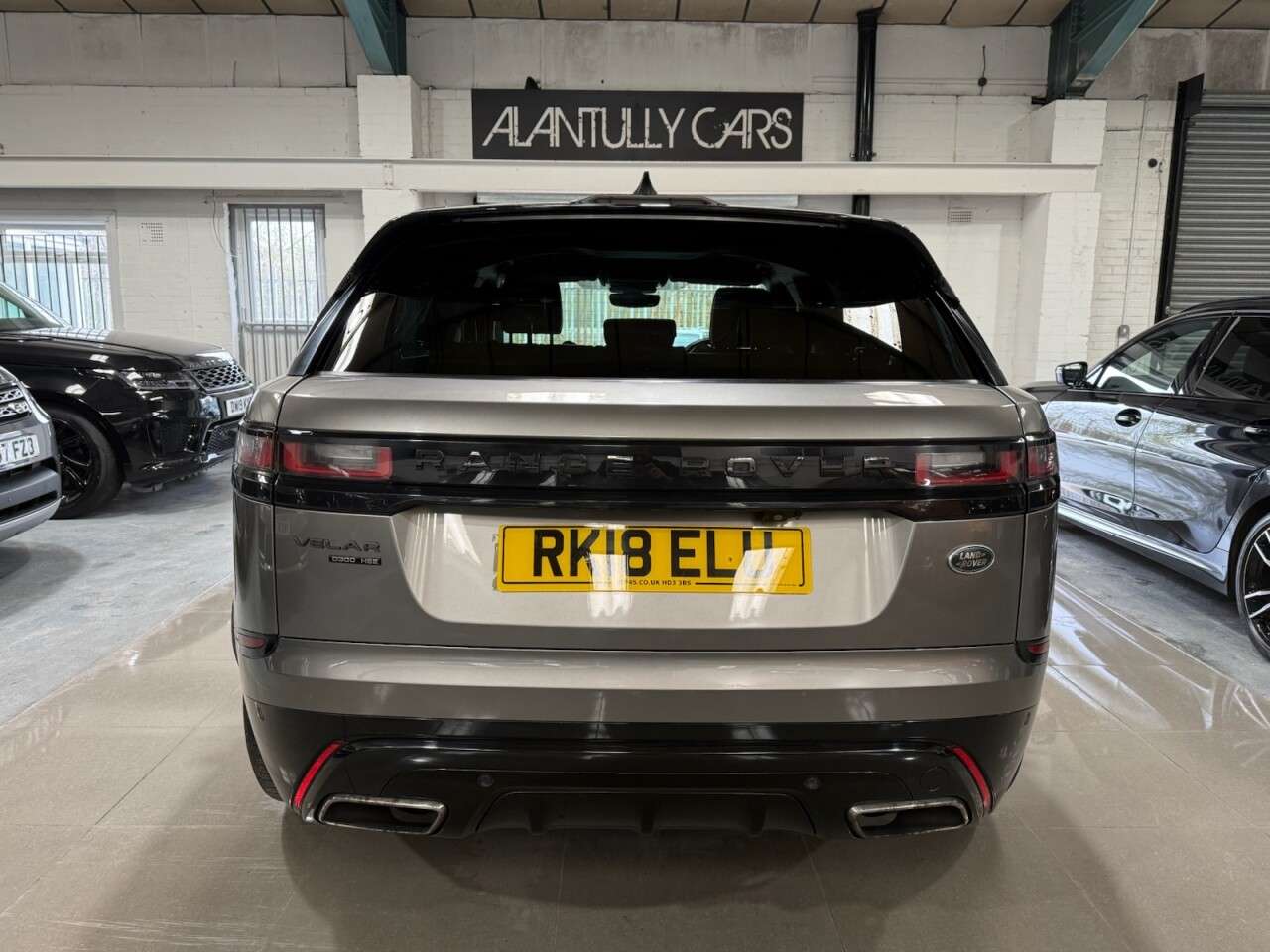 A 2018 LAND ROVER RANGE ROVER VELAR 3.0 SD6 V6 R-Dynamic HSE SUV 5dr Diesel Auto 4WD Euro 6 (s/s) (300 ps) A 2018 LAND ROVER RANGE ROVER VELAR 3.0 SD6 V6 R-Dynamic HSE SUV 5dr Diesel Auto 4WD Euro 6 (s/s) (300 ps)