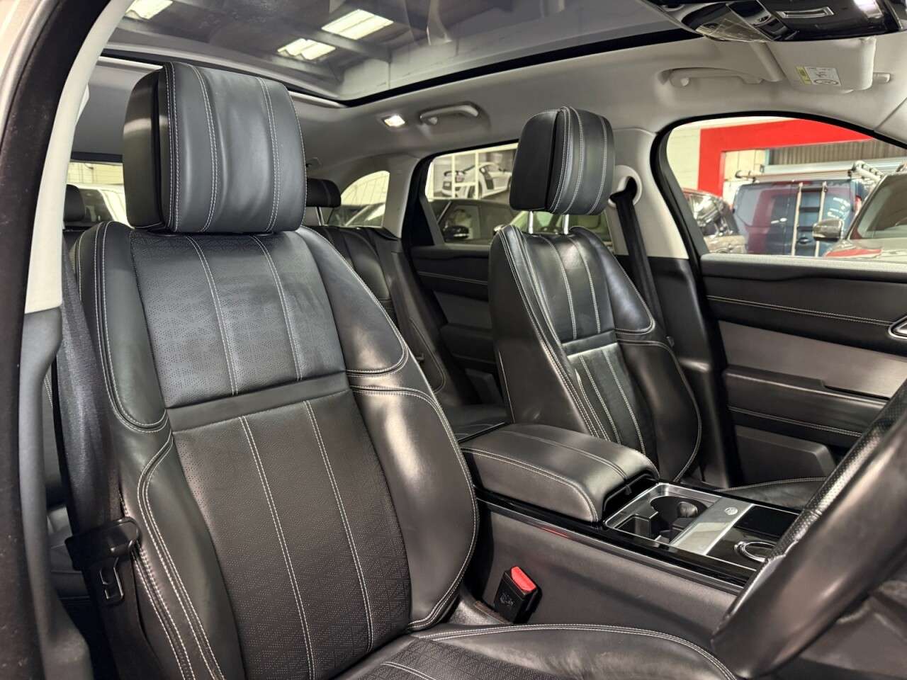 2018 LAND ROVER RANGE ROVER VELAR 2018 LAND ROVER RANGE ROVER VELAR