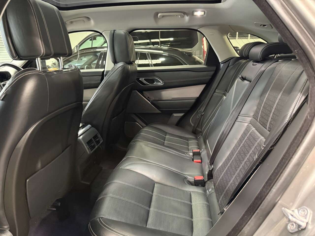 2018 LAND ROVER RANGE ROVER VELAR 2018 LAND ROVER RANGE ROVER VELAR