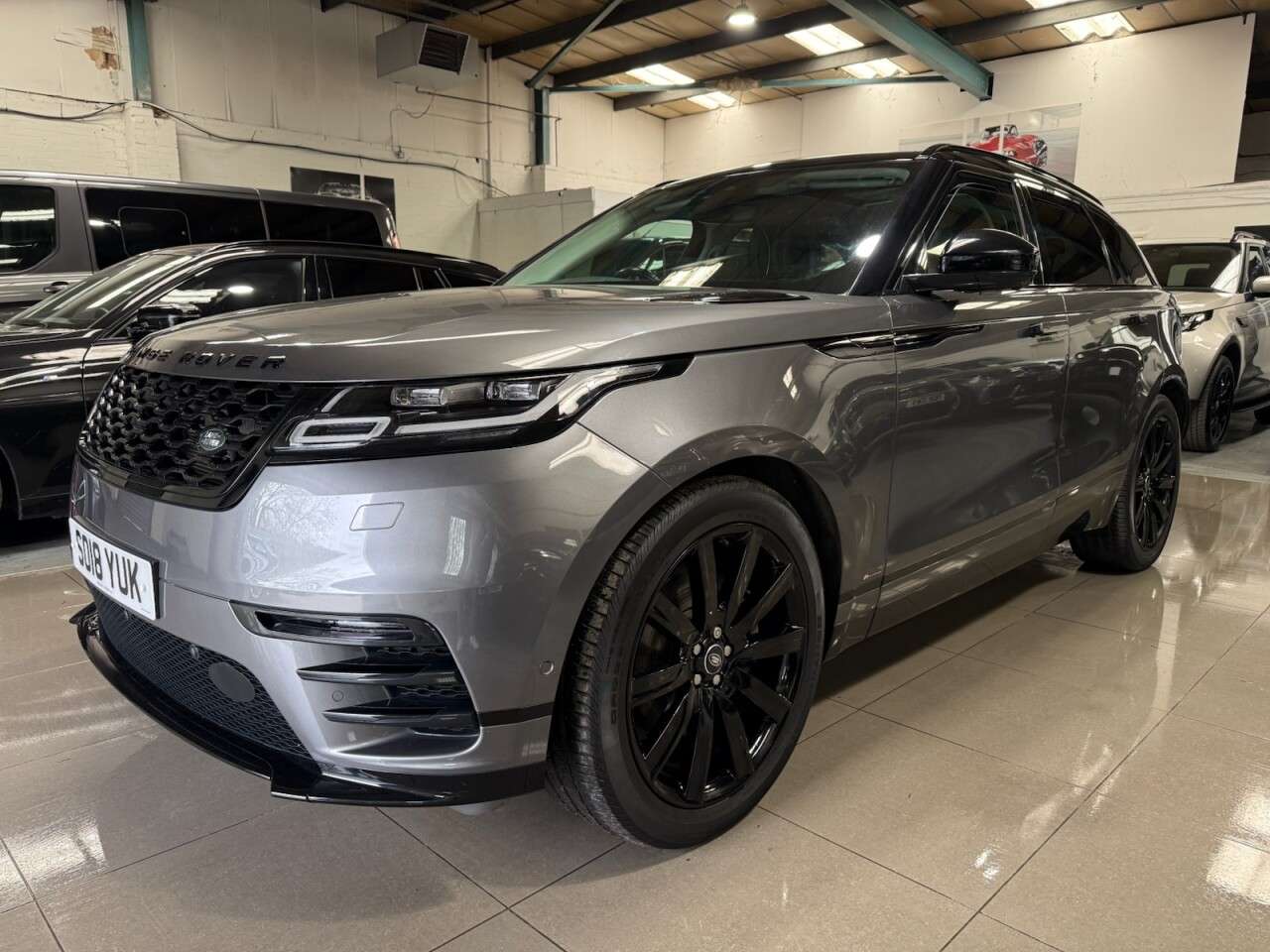 A 2018 LAND ROVER RANGE ROVER VELAR 3.0 SD6 V6 R-Dynamic HSE SUV 5dr Diesel Auto 4WD Euro 6 (s/s) (300 ps) A 2018 LAND ROVER RANGE ROVER VELAR 3.0 SD6 V6 R-Dynamic HSE SUV 5dr Diesel Auto 4WD Euro 6 (s/s) (300 ps)