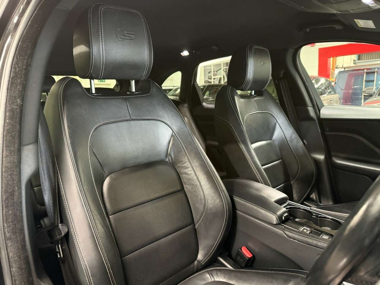 2016 JAGUAR F-PACE 2016 JAGUAR F-PACE