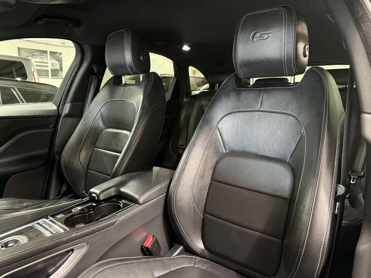 2016 JAGUAR F-PACE 2016 JAGUAR F-PACE