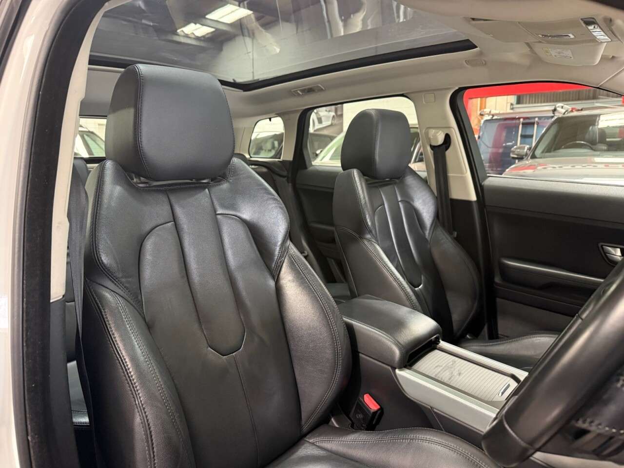 2014 LAND ROVER RANGE ROVER EVOQUE 2014 LAND ROVER RANGE ROVER EVOQUE