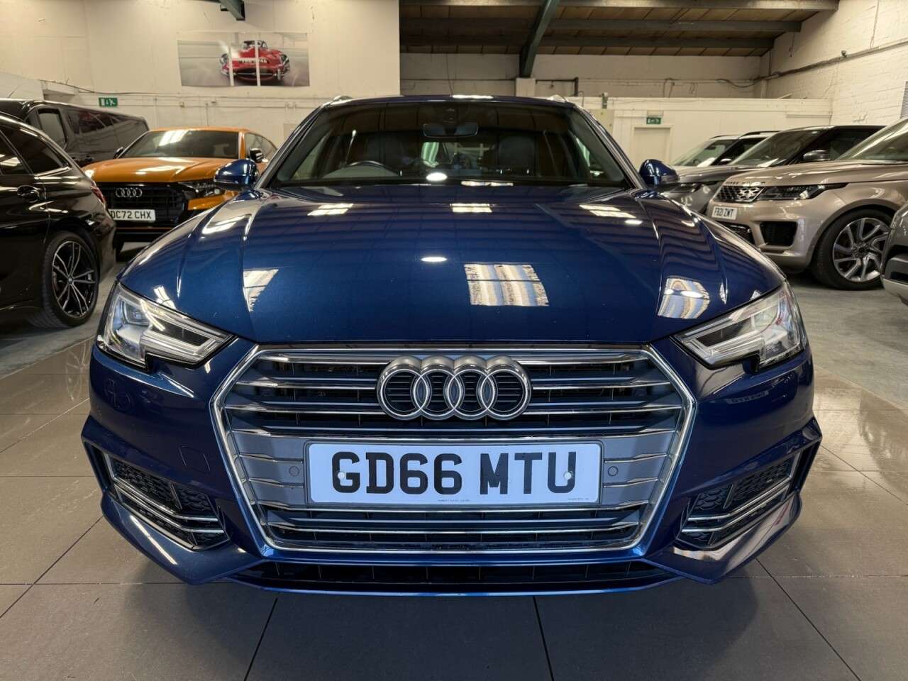 A 2016 AUDI A4 AVANT 2.0 TDI ultra S line Estate 5dr Diesel S Tronic Euro 6 (s/s) (190 ps) A 2016 AUDI A4 AVANT 2.0 TDI ultra S line Estate 5dr Diesel S Tronic Euro 6 (s/s) (190 ps)