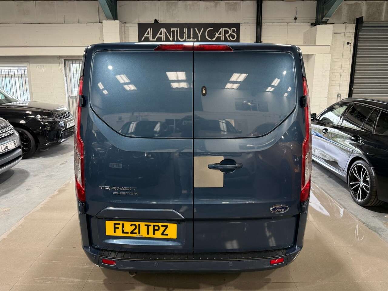 A 2021 FORD TRANSIT CUSTOM 2.0 280 EcoBlue Limited Panel Van 5dr Diesel Manual L1 H1 Euro 6 (s/s) (130 A 2021 FORD TRANSIT CUSTOM 2.0 280 EcoBlue Limited Panel Van 5dr Diesel Manual L1 H1 Euro 6 (s/s) (130