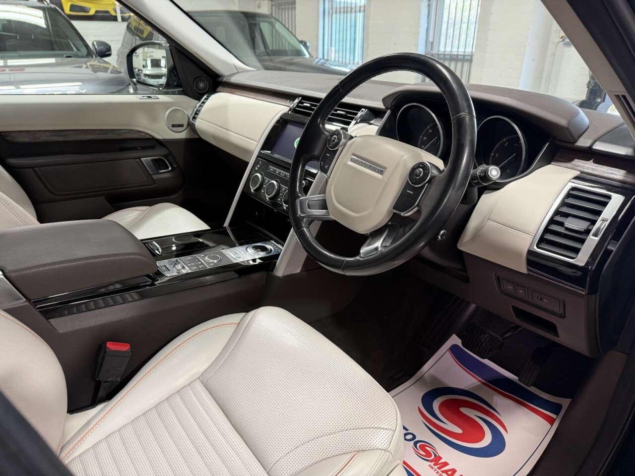 2017 LAND ROVER DISCOVERY 2017 LAND ROVER DISCOVERY