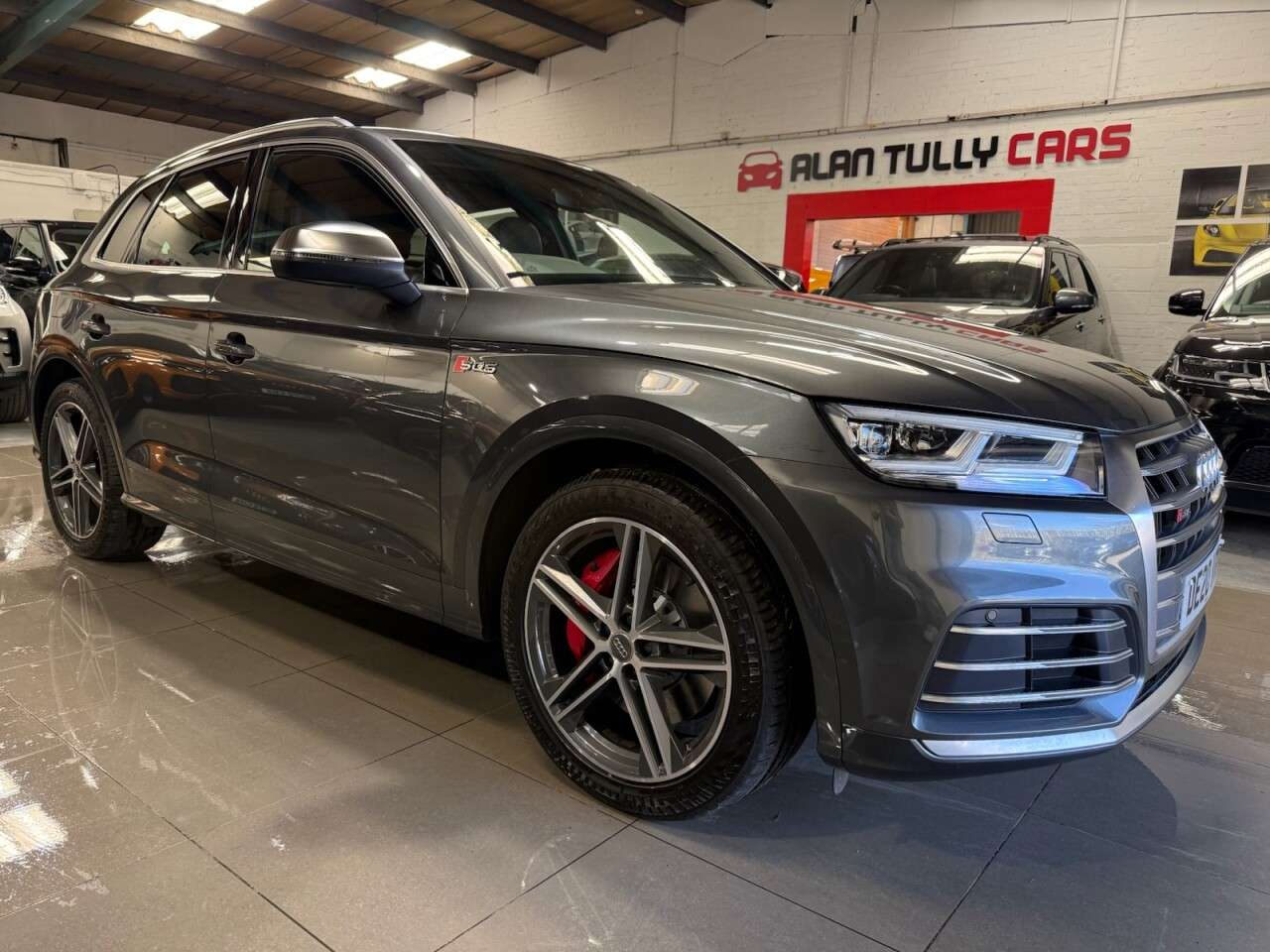 A 2020 AUDI SQ5 3.0 TDI V6 SUV 5dr Diesel Tiptronic quattro Euro 6 (s/s) (347 ps) A 2020 AUDI SQ5 3.0 TDI V6 SUV 5dr Diesel Tiptronic quattro Euro 6 (s/s) (347 ps)