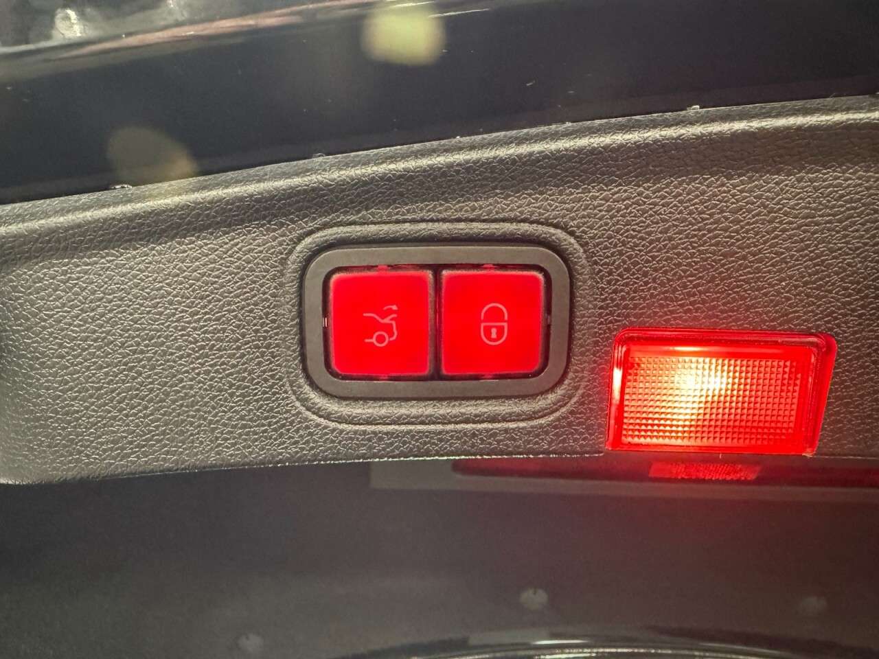 2018 MERCEDES-BENZ C-CLASS 2018 MERCEDES-BENZ C-CLASS