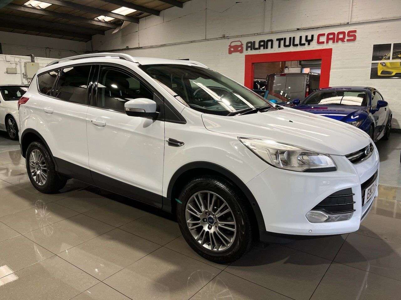 A 2013 FORD KUGA 2.0 TDCi Titanium SUV 5dr Diesel Manual AWD Euro 5 (163 ps) A 2013 FORD KUGA 2.0 TDCi Titanium SUV 5dr Diesel Manual AWD Euro 5 (163 ps)