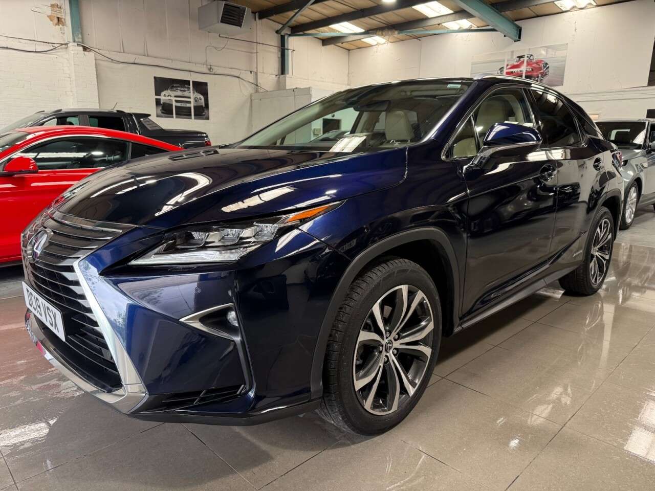 A 2019 LEXUS RX 3.5 450h V6 SUV 5dr Petrol Hybrid E-CVT 4WD Euro 6 (s/s) (313 ps) A 2019 LEXUS RX 3.5 450h V6 SUV 5dr Petrol Hybrid E-CVT 4WD Euro 6 (s/s) (313 ps)