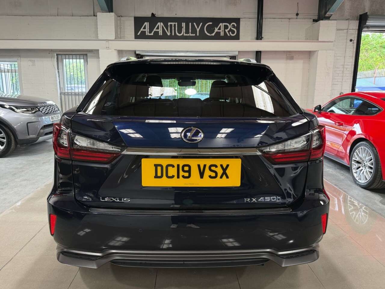 A 2019 LEXUS RX 3.5 450h V6 SUV 5dr Petrol Hybrid E-CVT 4WD Euro 6 (s/s) (313 ps) A 2019 LEXUS RX 3.5 450h V6 SUV 5dr Petrol Hybrid E-CVT 4WD Euro 6 (s/s) (313 ps)