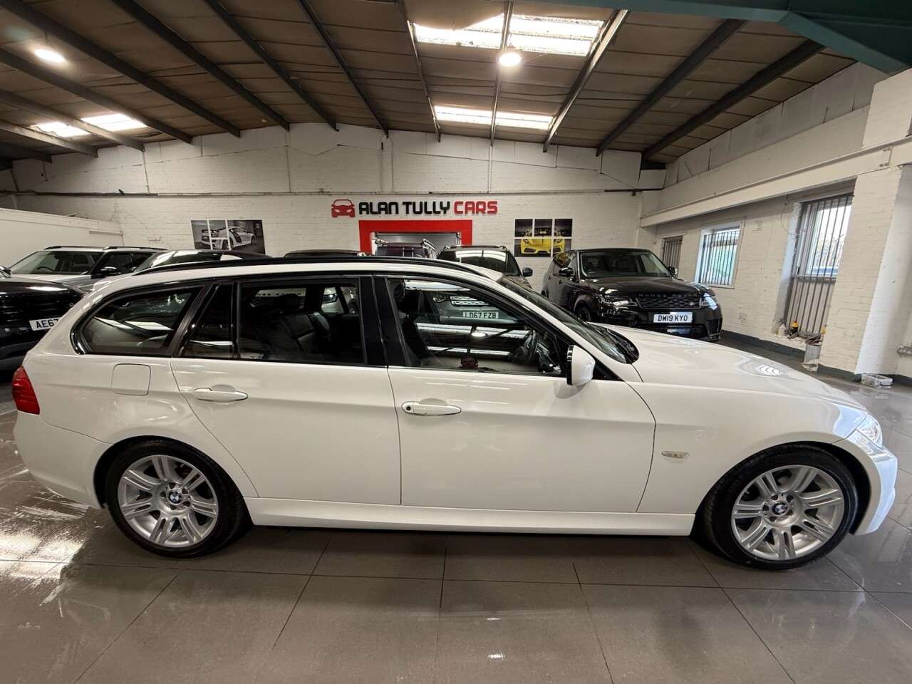 2010 BMW 3 SERIES 2010 BMW 3 SERIES