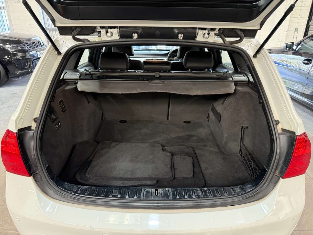 2010 BMW 3 SERIES 2010 BMW 3 SERIES