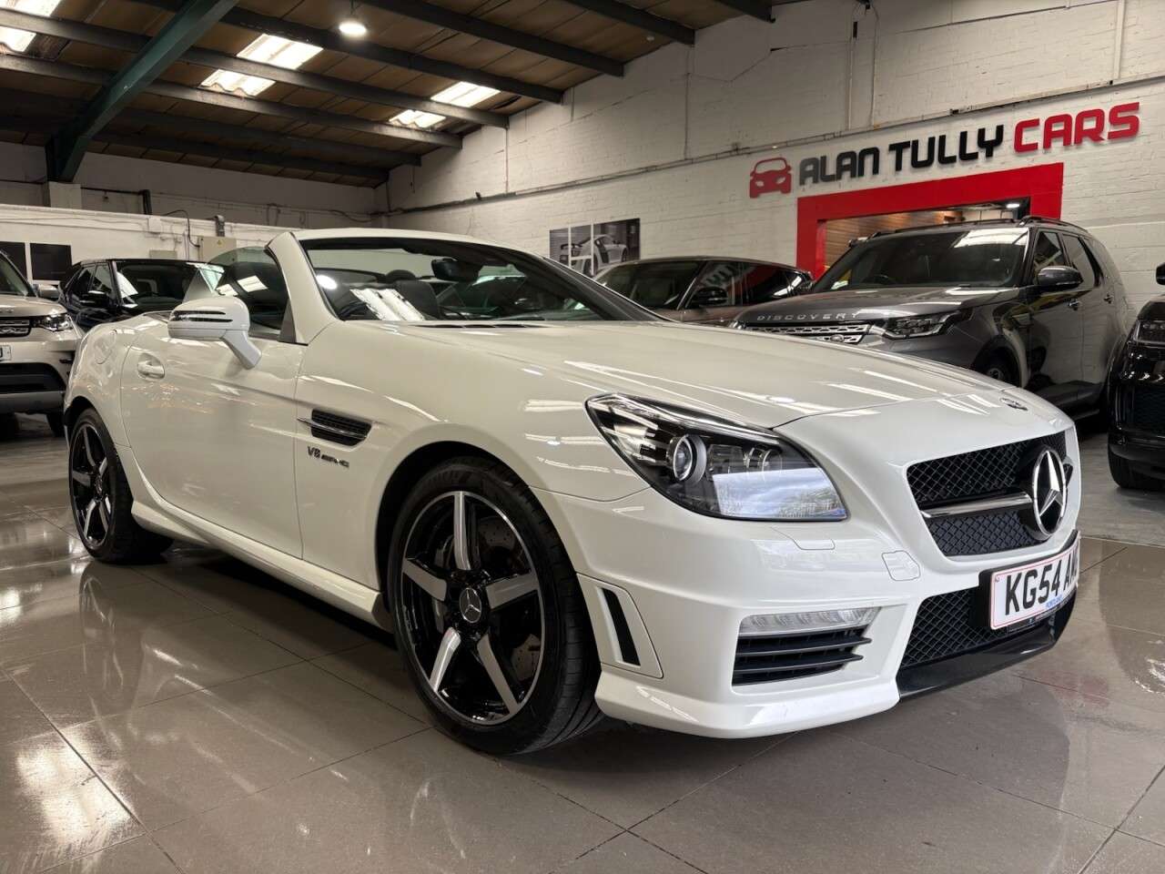 A 2013 MERCEDES-BENZ SLK 5.5 SLK55 V8 AMG Convertible 2dr Petrol SpdS+7GT Euro 5 (s/s) (421 ps) A 2013 MERCEDES-BENZ SLK 5.5 SLK55 V8 AMG Convertible 2dr Petrol SpdS+7GT Euro 5 (s/s) (421 ps)