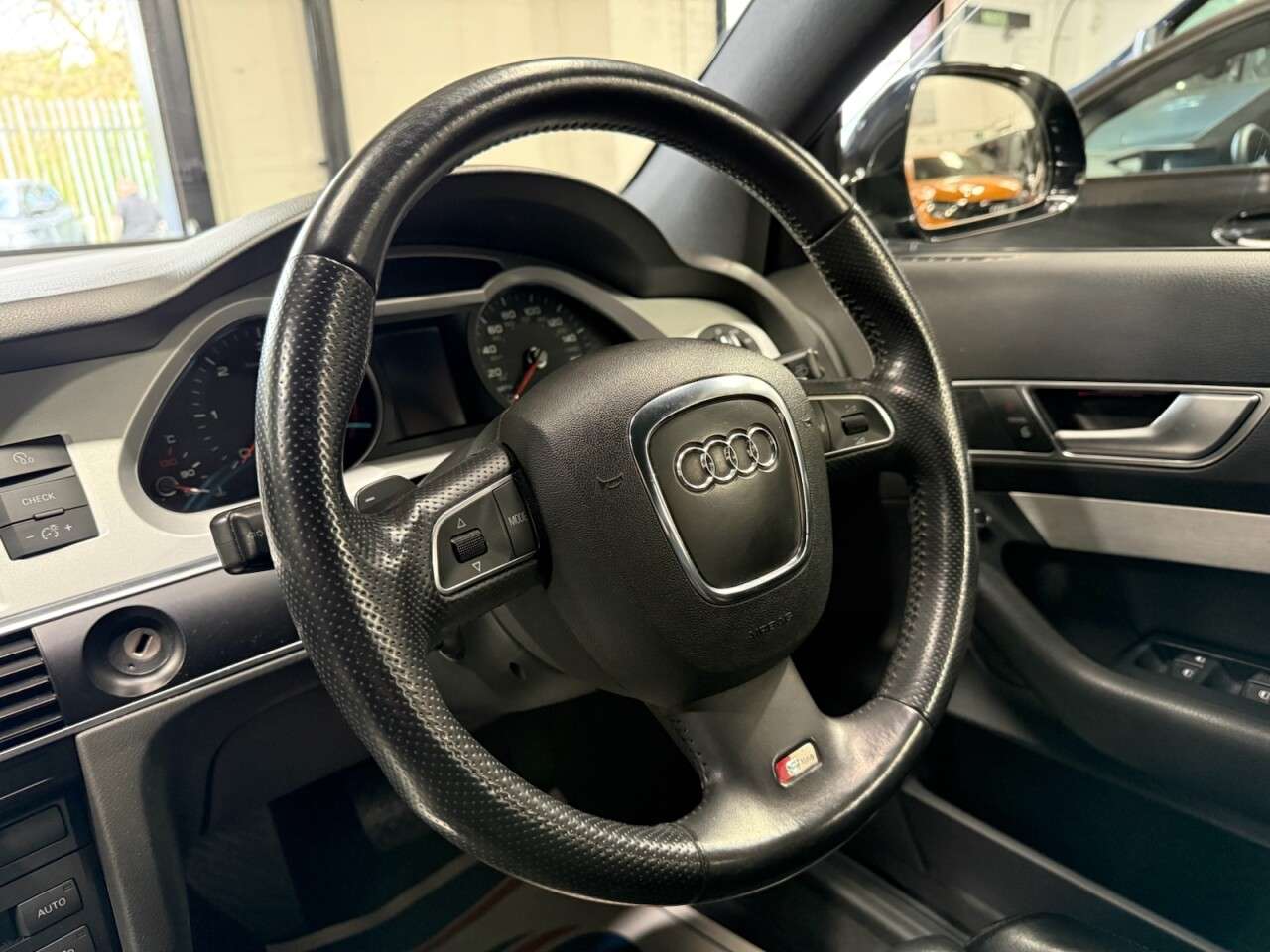 2010 AUDI A6 SALOON 2010 AUDI A6 SALOON