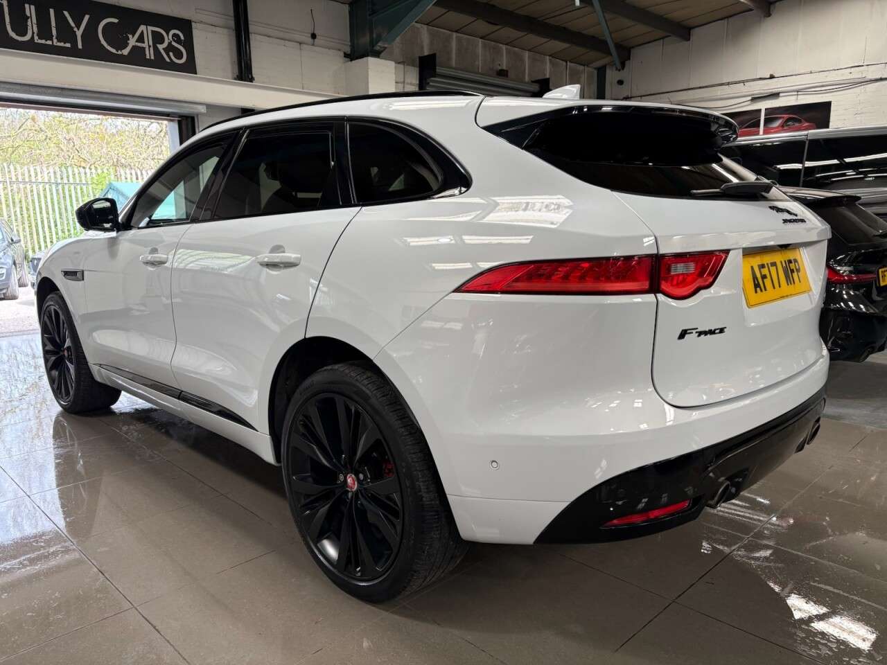 2017 JAGUAR F-PACE 2017 JAGUAR F-PACE