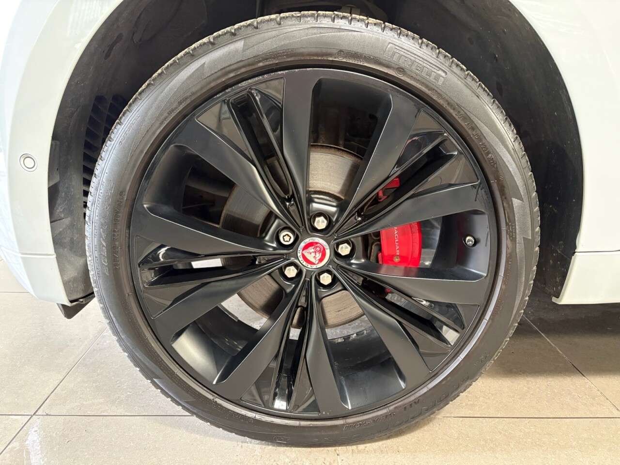 2017 JAGUAR F-PACE 2017 JAGUAR F-PACE