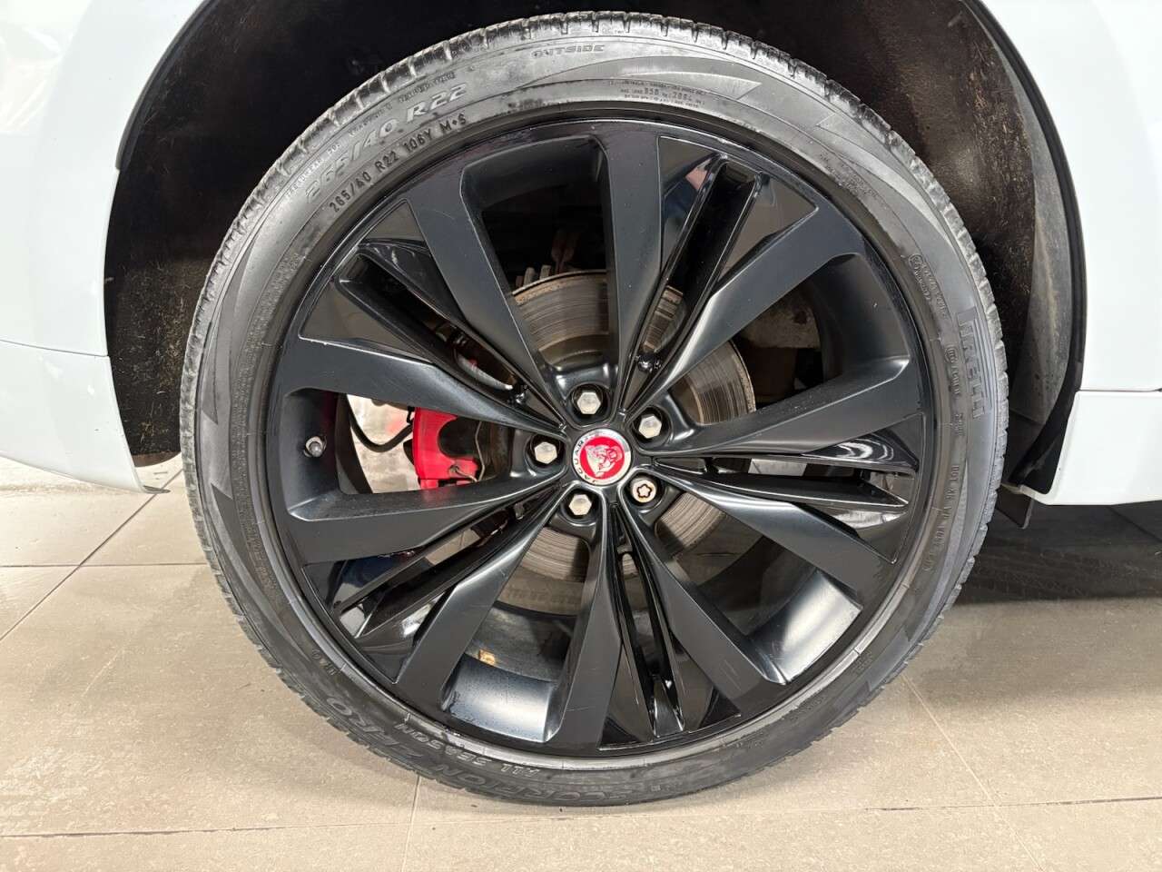 2017 JAGUAR F-PACE 2017 JAGUAR F-PACE