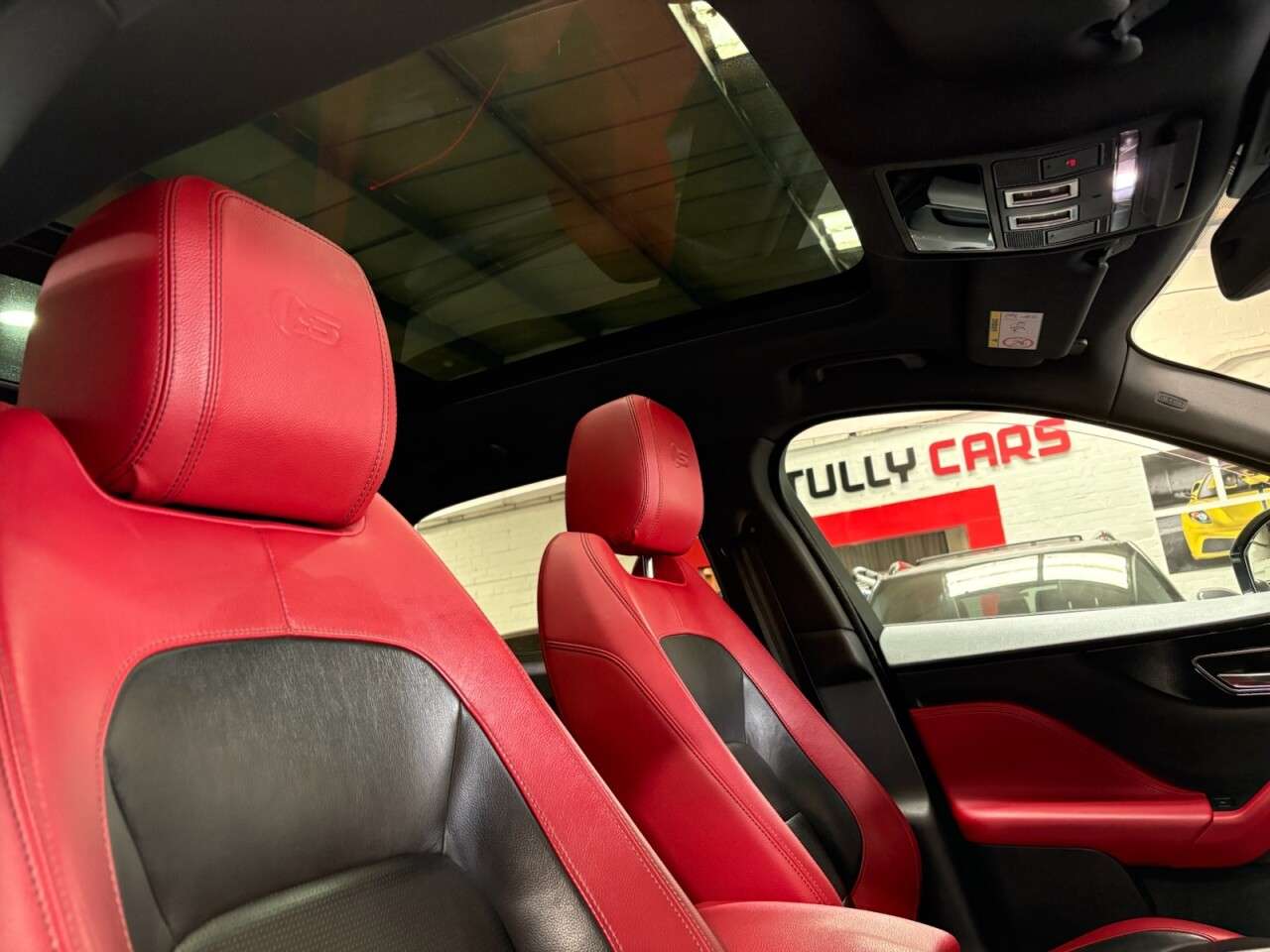 2017 JAGUAR F-PACE 2017 JAGUAR F-PACE