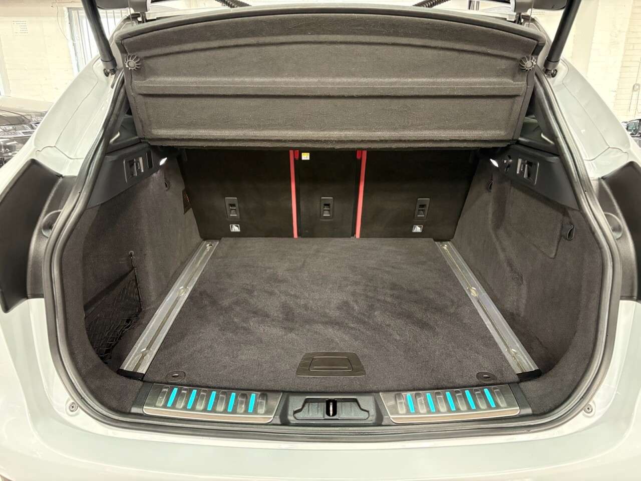 2017 JAGUAR F-PACE 2017 JAGUAR F-PACE