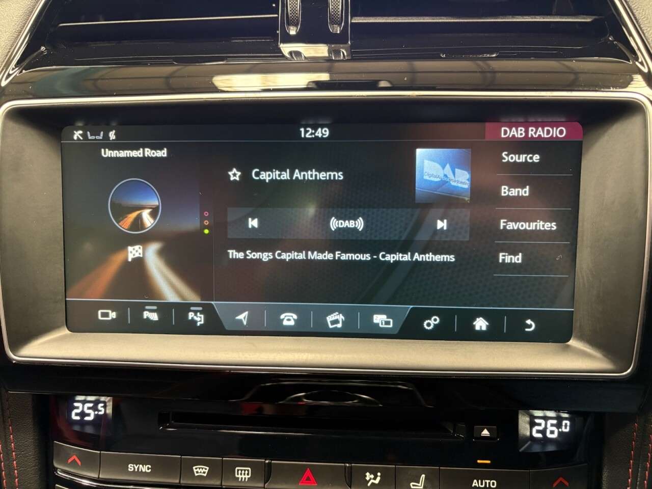 2017 JAGUAR F-PACE 2017 JAGUAR F-PACE