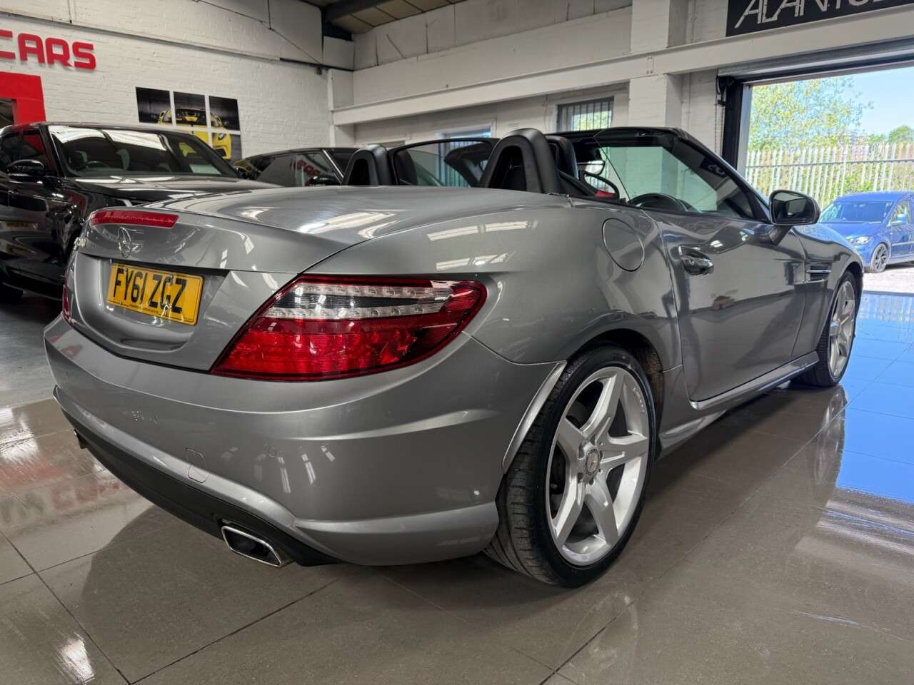 2011 MERCEDES-BENZ SLK 2011 MERCEDES-BENZ SLK