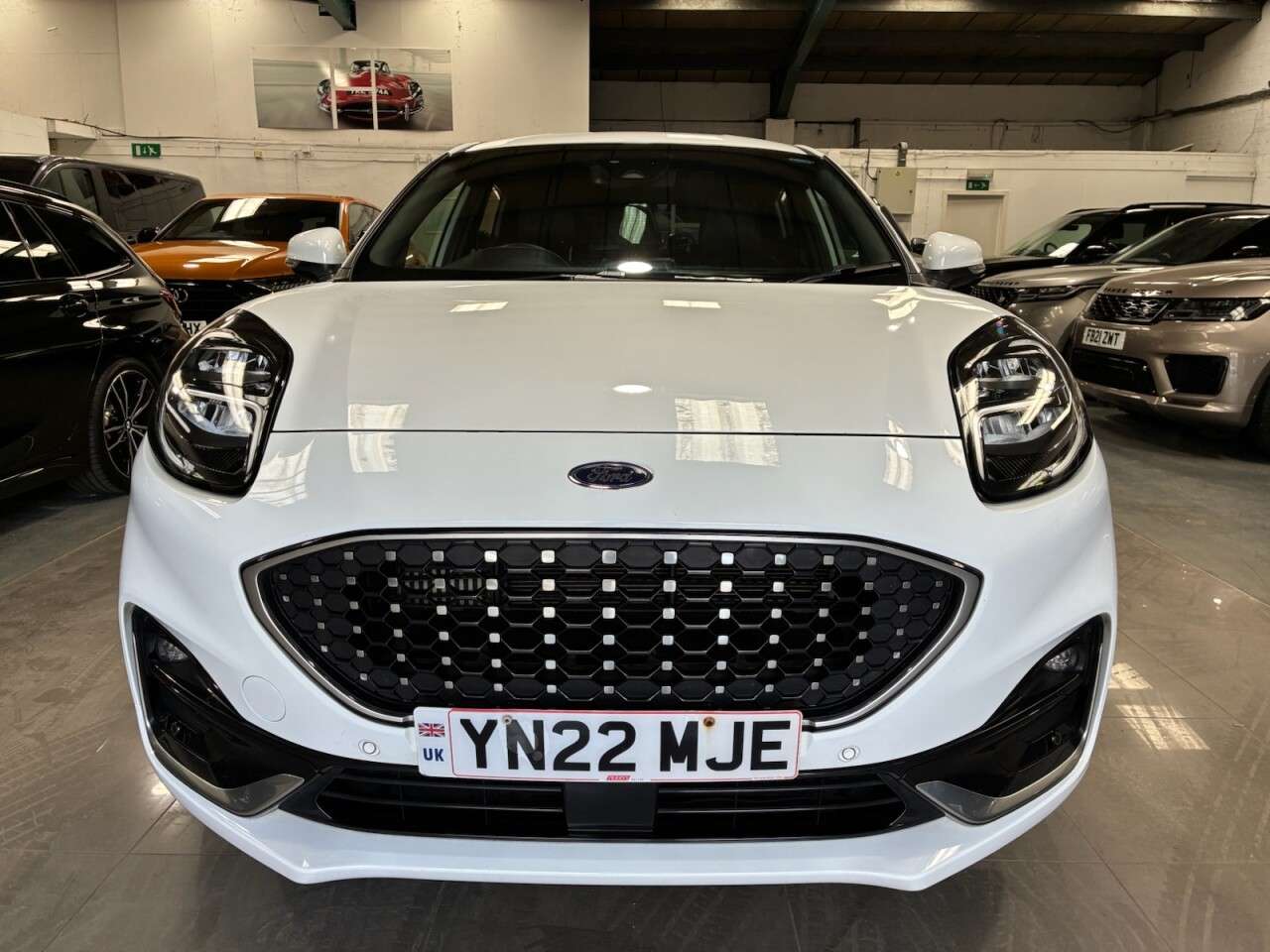 A 2022 FORD PUMA 1.0T EcoBoost MHEV ST-Line Vignale SUV 5dr Petrol DCT Euro 6 (s/s) (155 ps) A 2022 FORD PUMA 1.0T EcoBoost MHEV ST-Line Vignale SUV 5dr Petrol DCT Euro 6 (s/s) (155 ps)