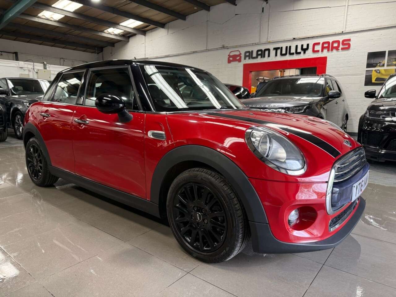 A 2016 MINI HATCH 1.5 Cooper Hatchback 5dr Petrol Auto Euro 6 (s/s) (136 ps) A 2016 MINI HATCH 1.5 Cooper Hatchback 5dr Petrol Auto Euro 6 (s/s) (136 ps)