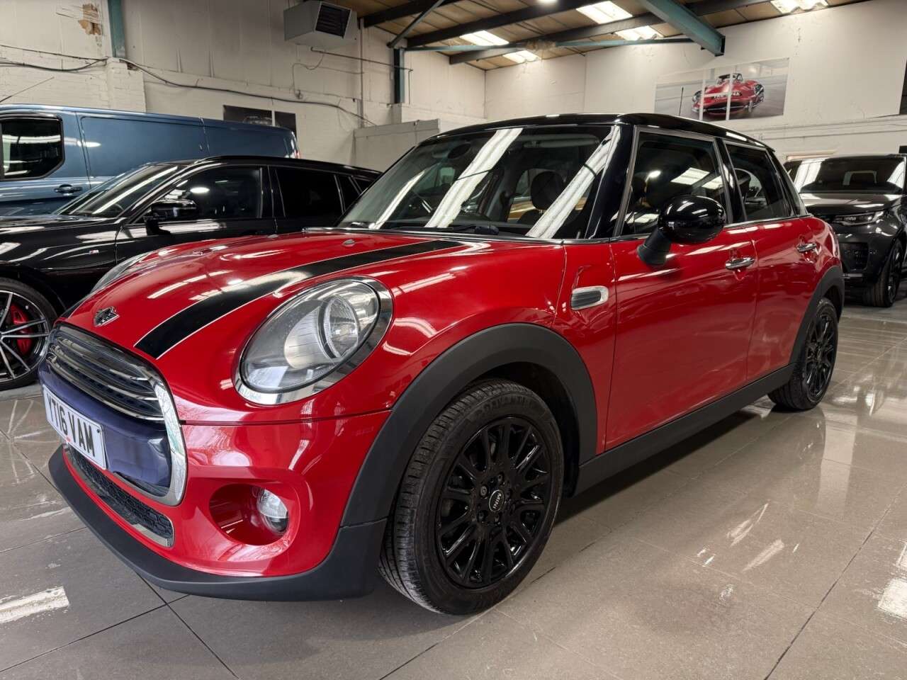 A 2016 MINI HATCH 1.5 Cooper Hatchback 5dr Petrol Auto Euro 6 (s/s) (136 ps) A 2016 MINI HATCH 1.5 Cooper Hatchback 5dr Petrol Auto Euro 6 (s/s) (136 ps)