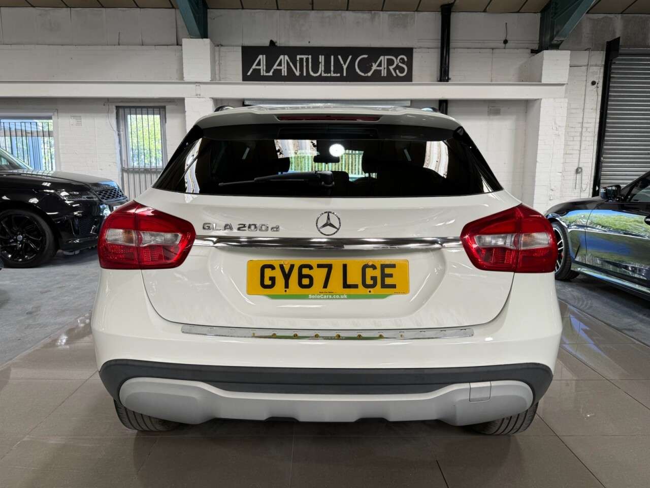 A 2017 MERCEDES-BENZ GLA 2.1 GLA200d SE SUV 5dr Diesel Manual Euro 6 (s/s) (136 ps) A 2017 MERCEDES-BENZ GLA 2.1 GLA200d SE SUV 5dr Diesel Manual Euro 6 (s/s) (136 ps)