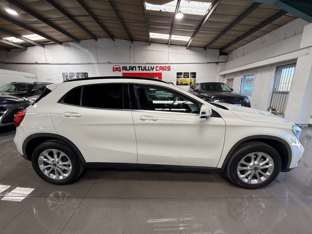 2017 MERCEDES-BENZ GLA 2017 MERCEDES-BENZ GLA