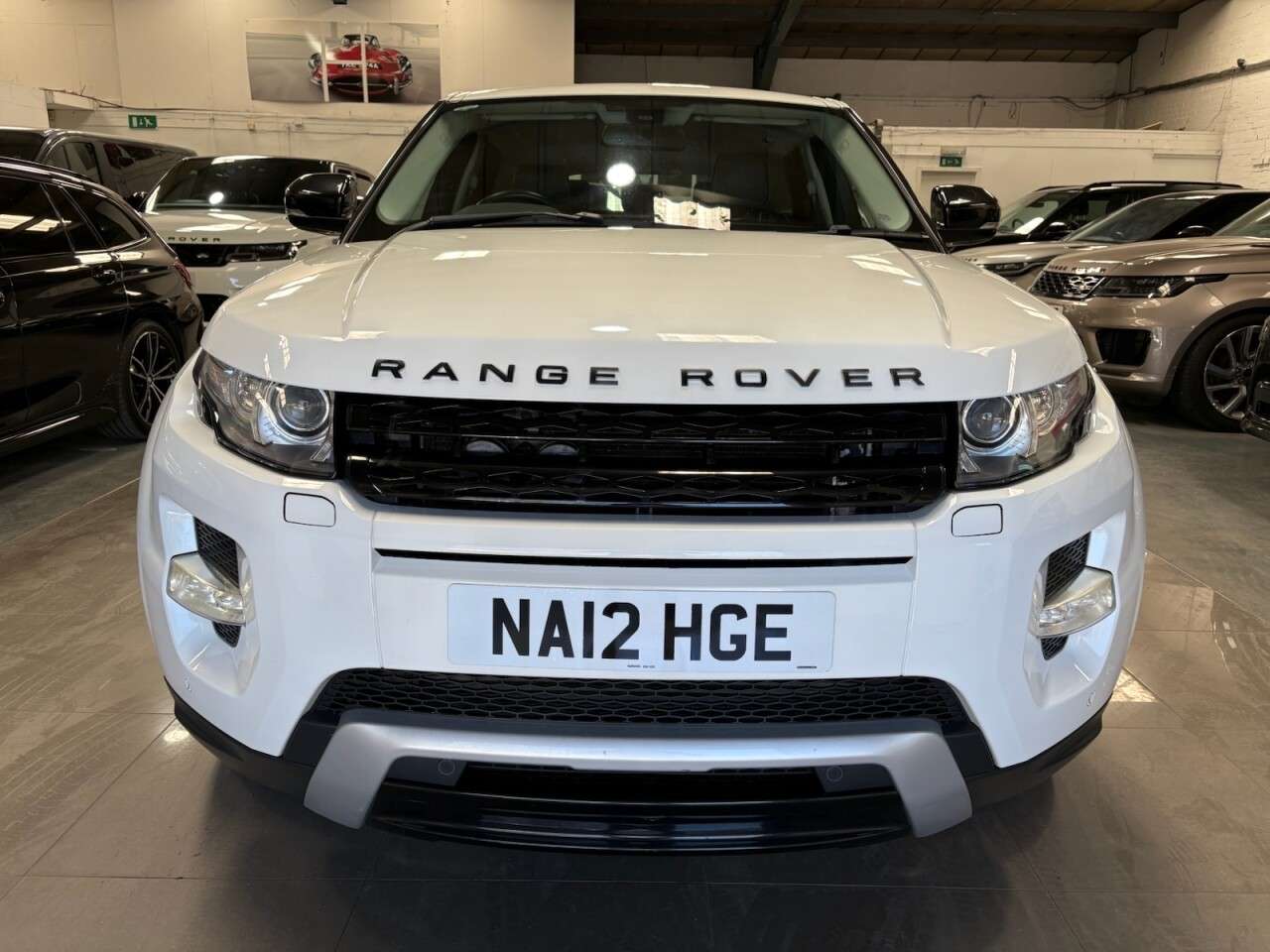 A 2012 LAND ROVER RANGE ROVER EVOQUE 2.2 SD4 Dynamic SUV 5dr Diesel Auto 4WD Euro 5 (190 ps) A 2012 LAND ROVER RANGE ROVER EVOQUE 2.2 SD4 Dynamic SUV 5dr Diesel Auto 4WD Euro 5 (190 ps)